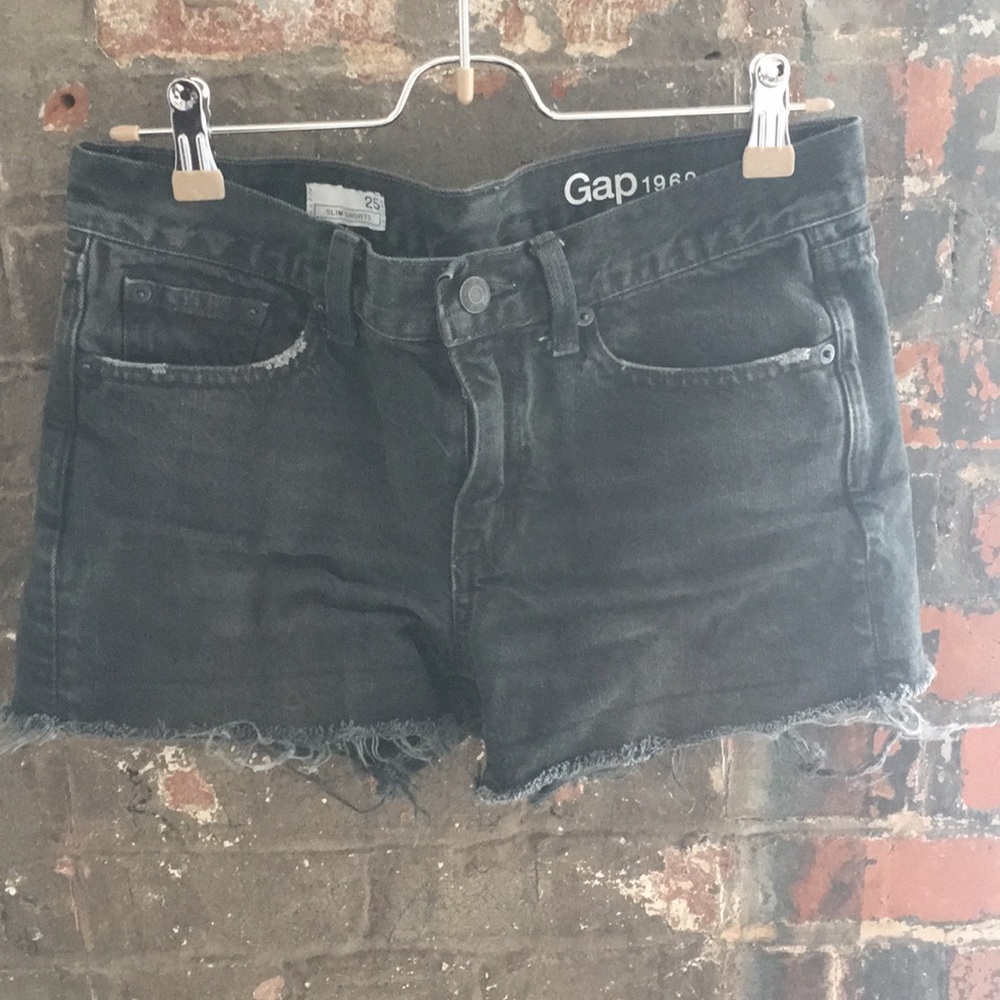 Gap shorts